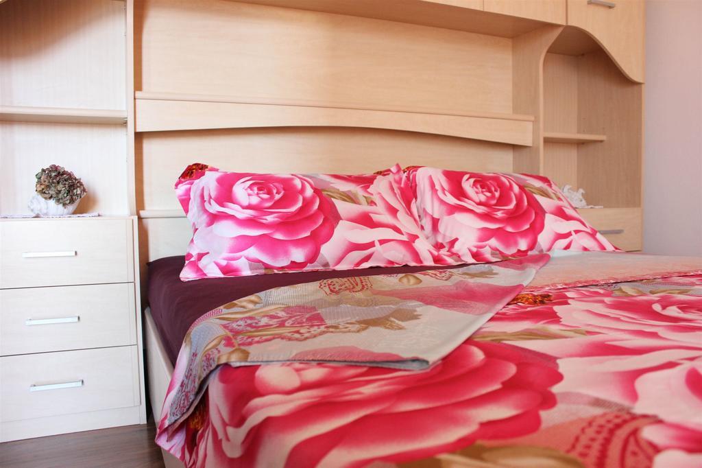 Apartments Bluesun Оміш Екстер'єр фото